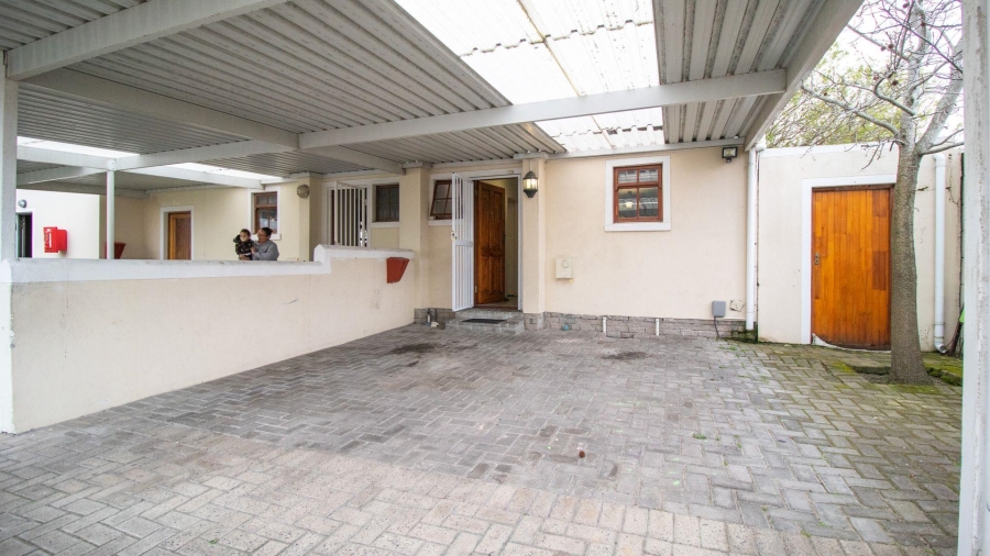 2 Bedroom Property for Sale in Wynberg Western Cape